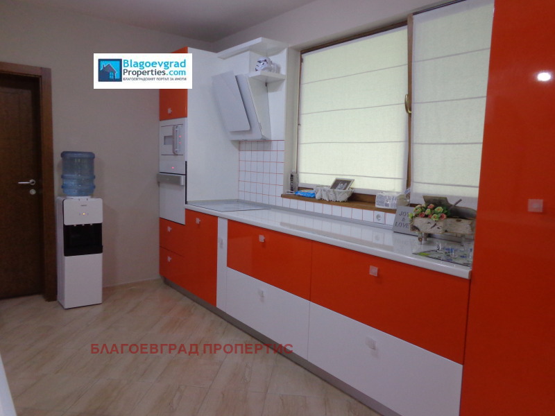 En renta  Casa Blagoevgrad , Vtora promishlena zona , 720 metros cuadrados | 98810610 - imagen [4]