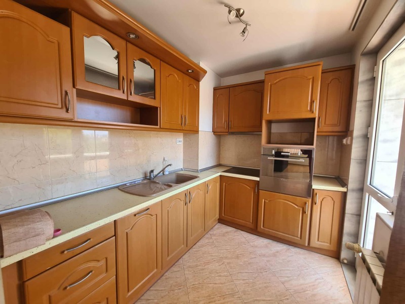 В аренду  3+ спальни Хасково , Каменни , 145 кв.м | 92213207 - изображение [4]