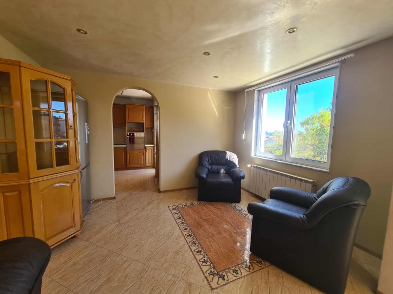 В аренду  3+ спальни Хасково , Каменни , 145 кв.м | 92213207 - изображение [3]
