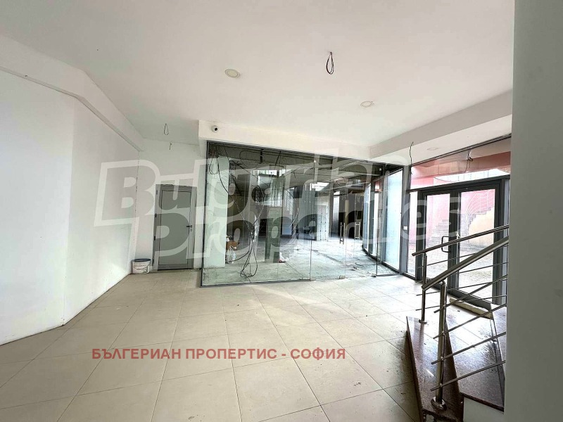 K pronájmu  Prodejna Sofia , Bakston , 630 m2 | 45459000 - obraz [3]