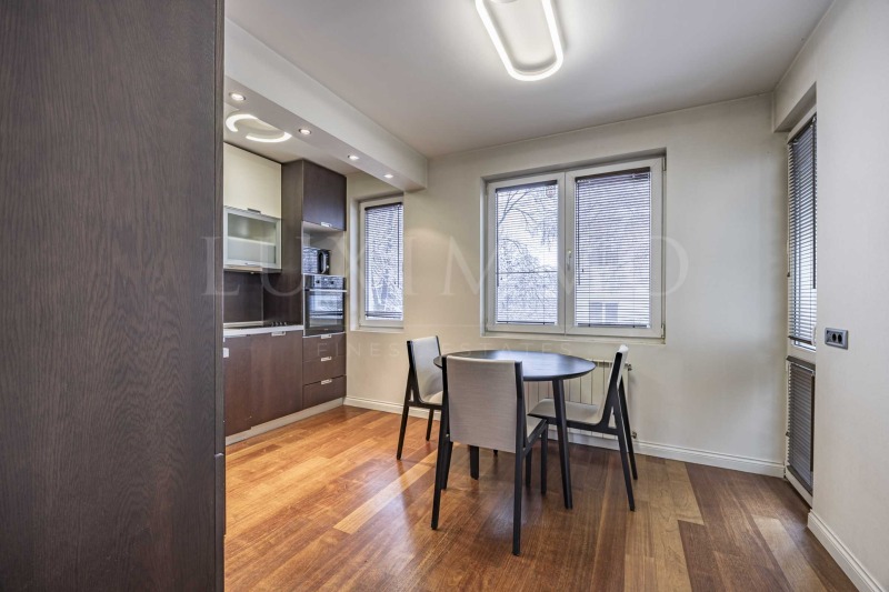 Дава под наем 3-СТАЕН, гр. София, Център, снимка 9 - Апартаменти - 53341766