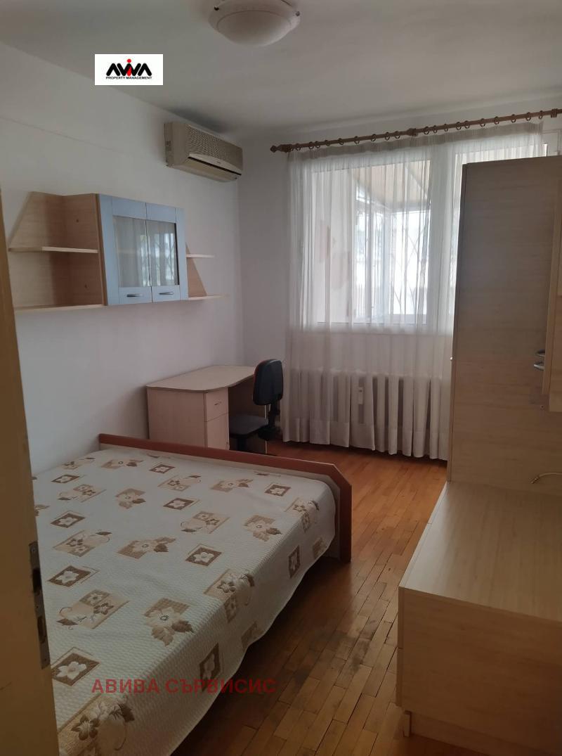 Дава под наем 4-СТАЕН, гр. София, Лагера, снимка 10 - Апартаменти - 54716622