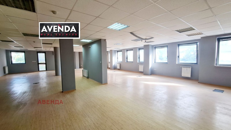Дава под Наем ОФИС в град София, Дружба 2 - 203 кв.м / 1 421 € » 2 779.23 лв., АВЕНДА