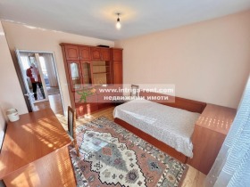 2 makuuhuonetta Utšilištni, Haskovo 11