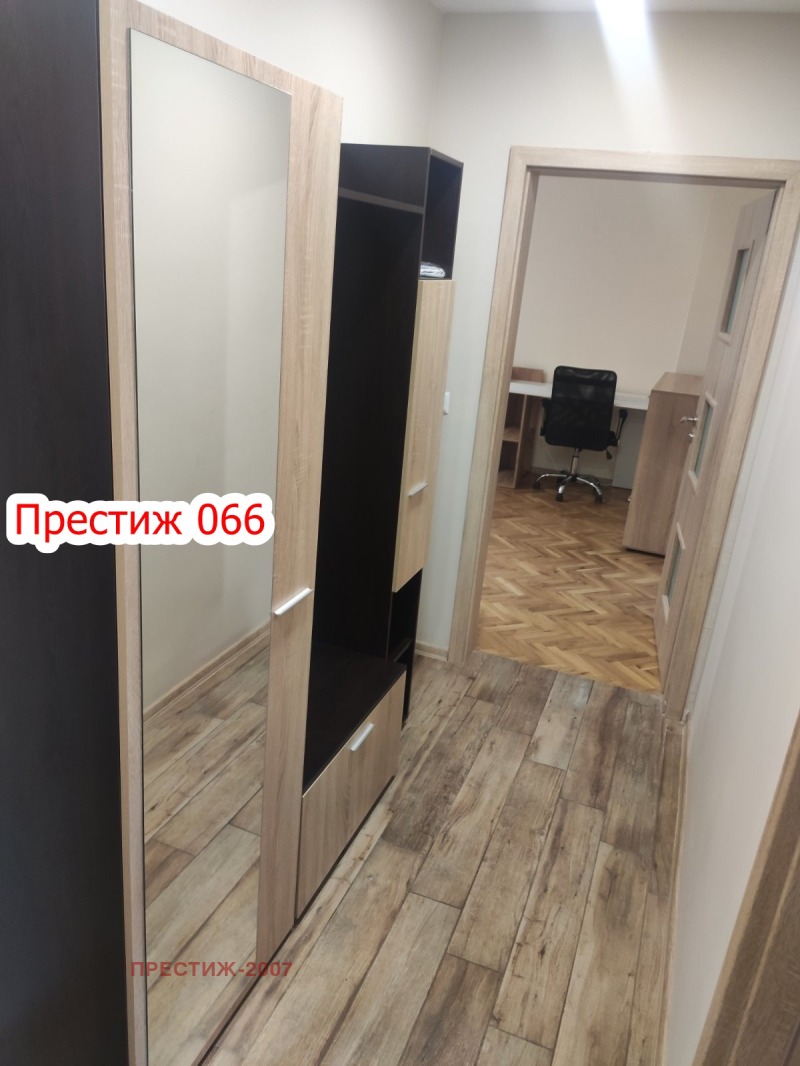 Дава под наем  3-стаен град Шумен , Добруджански , 100 кв.м | 44923234 - изображение [3]