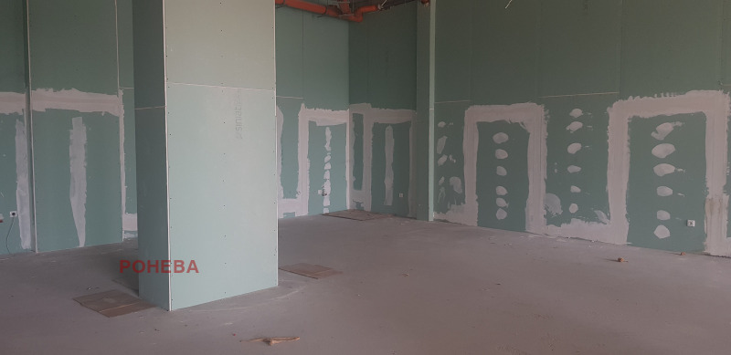 Дава под нем  Магазин, град Варна, Бриз • 3 500 € • ID 67648293 — holmes.bg - [1] 