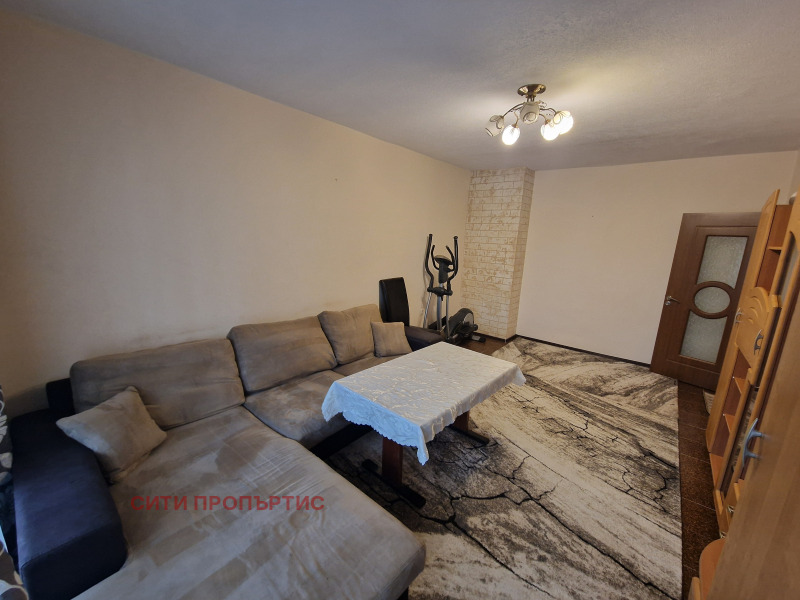 Дава под Наем 3-СТАЕН в град Благоевград, Еленово 1 - 75 кв.м / 350 € » 684.54 лв., СИТИ ПРОПЪРТИС