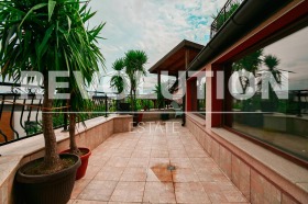 МЕЗОНЕТ, 205 m2