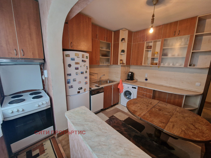 Дава под наем 3-СТАЕН, гр. Благоевград, Еленово 1, снимка 2 - Апартаменти - 52114372