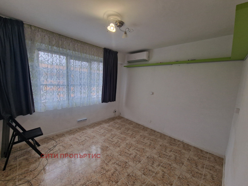 Дава под наем 3-СТАЕН, гр. Благоевград, Еленово 1, снимка 5 - Апартаменти - 52114372