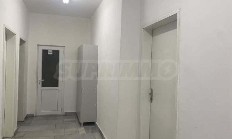 De inchiriat  Birou Plovdiv , Mladejci Hâlm , 180 mp | 76901377 - imagine [9]