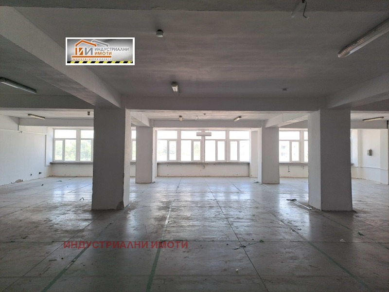 Vuokrattavana  Varastointi Plovdiv , Industrialna zona - Jug , 560 neliömetriä | 34349738
