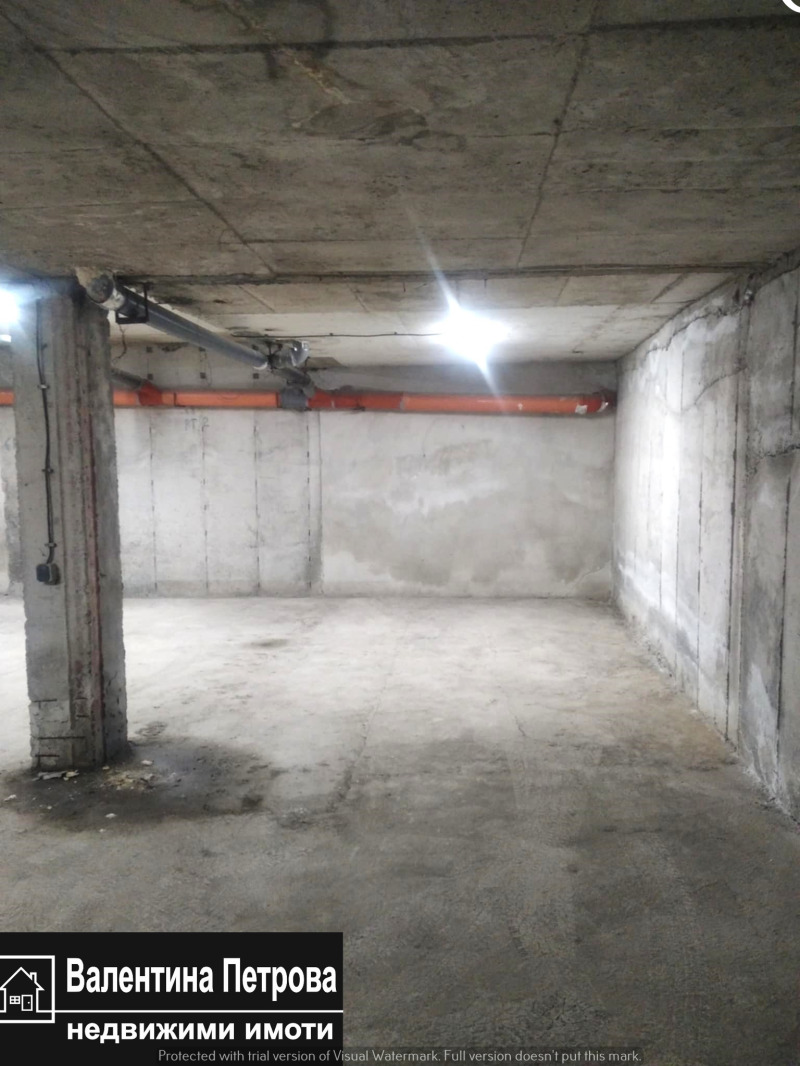 Дава под наем ГАРАЖ, ПАРКОМЯСТО, гр. Русе, Център, снимка 5 - Гаражи и паркоместа - 52660651