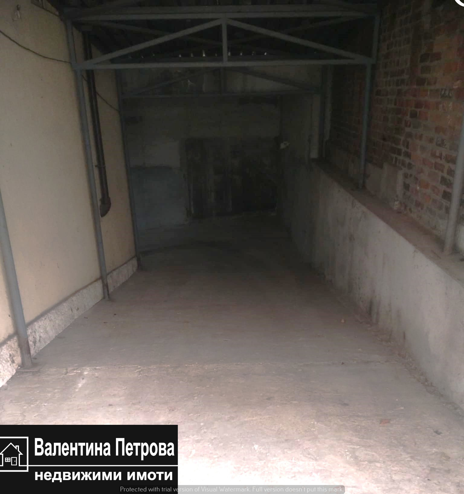 Дава под наем ГАРАЖ, ПАРКОМЯСТО, гр. Русе, Център, снимка 2 - Гаражи и паркоместа - 52660651