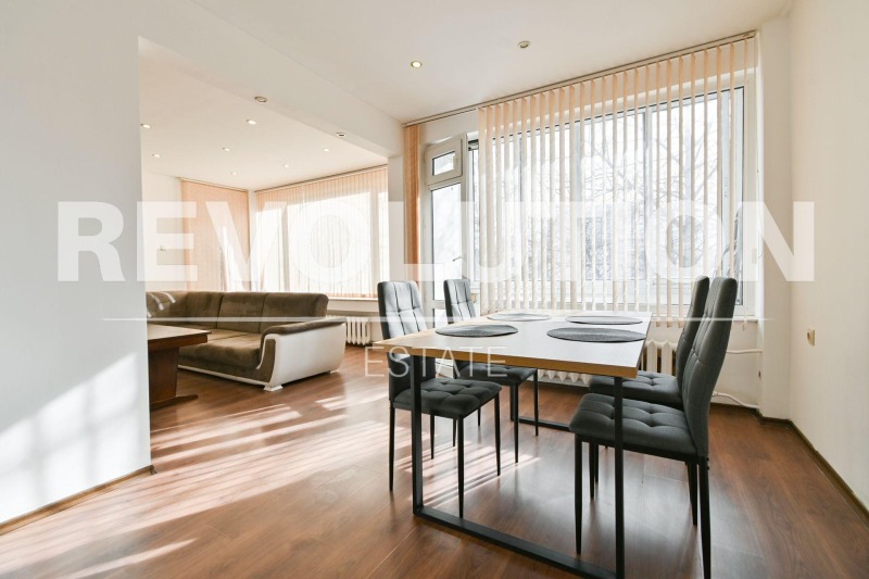 Дава под наем 4-СТАЕН, гр. София, Лозенец, снимка 10 - Апартаменти - 53315406