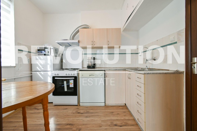 Дава под наем 4-СТАЕН, гр. София, Лозенец, снимка 12 - Апартаменти - 53315406