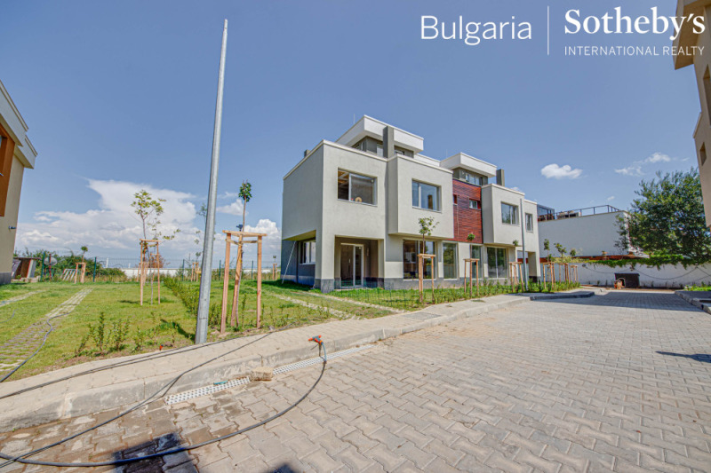 Дава под наем КЪЩА, гр. София, с. Бистрица