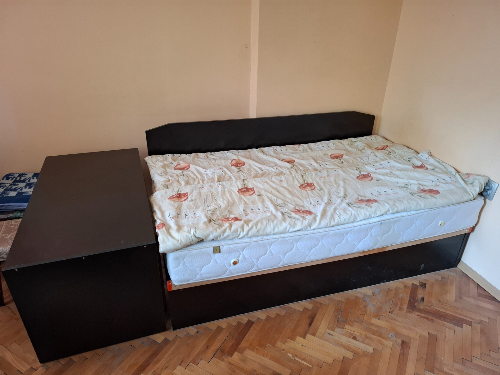 Дава под наем 2-СТАЕН, гр. София, Иван Вазов, снимка 2 - Апартаменти - 55271680