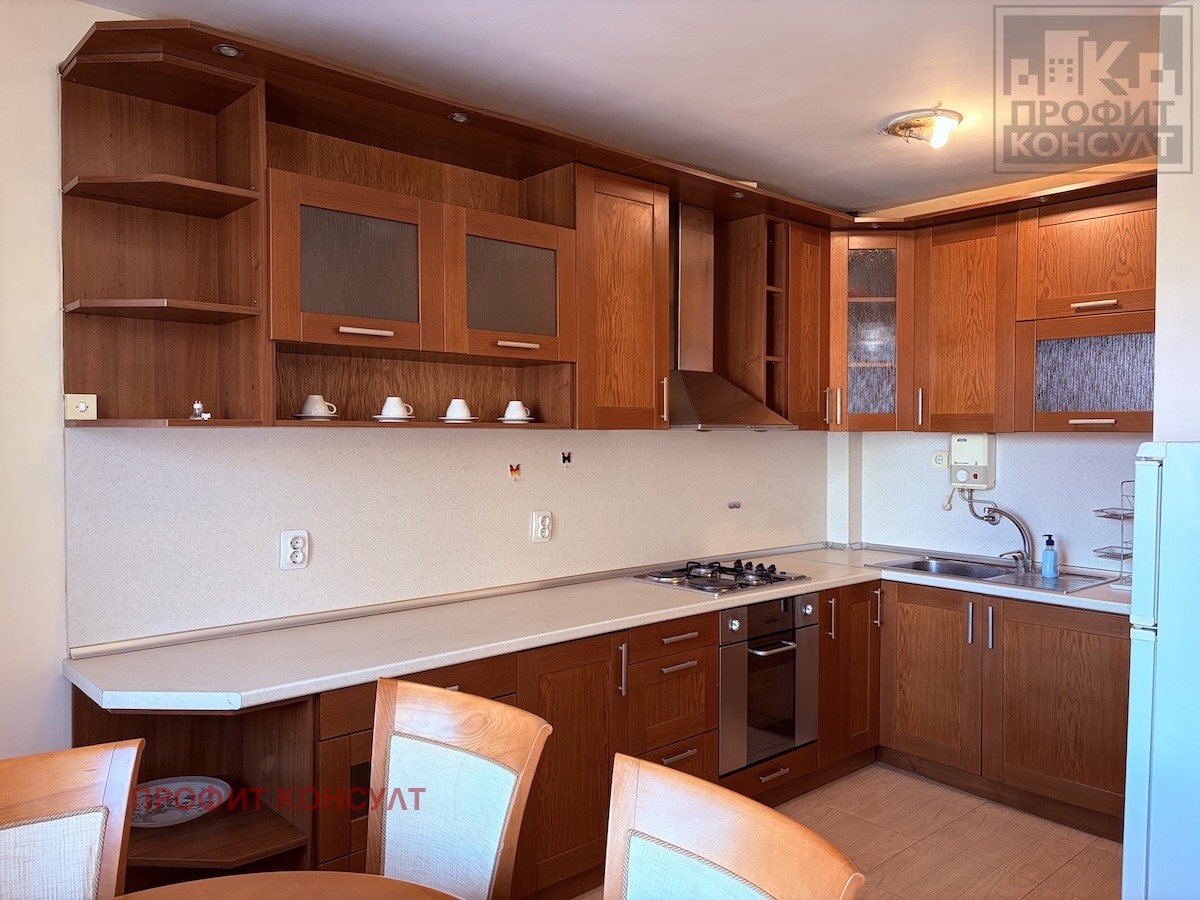 Дава под наем 2-СТАЕН, гр. Велико Търново, Център