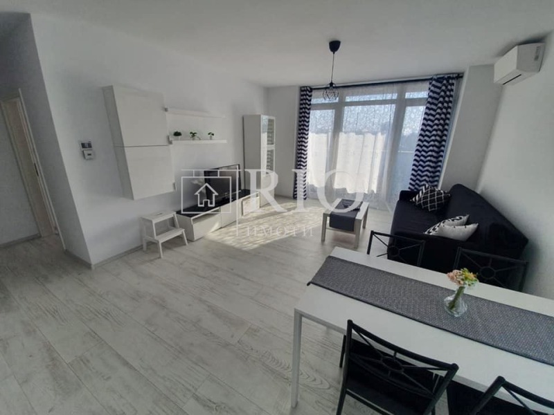 A louer  2 chambres Plovdiv , Sadiiski , 90 m² | 41073129