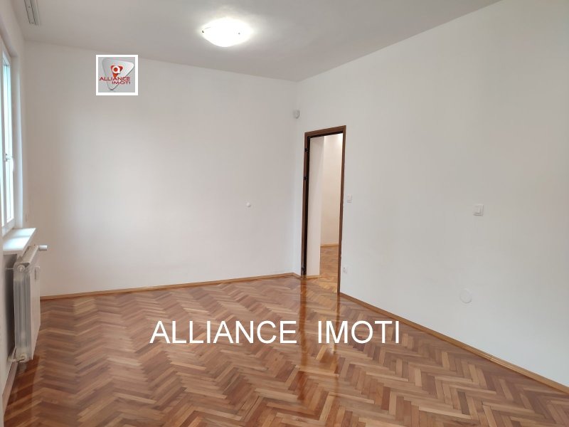 Para alugar  Escritório Sofia , Mladost 1 , 88 m² | 36166067 - imagem [9]