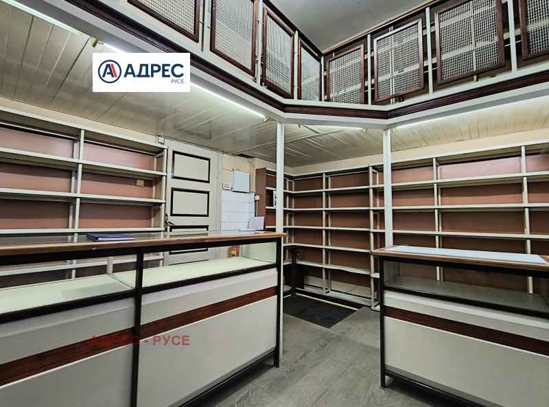 Дава под наем МАГАЗИН, гр. Русе, Широк център