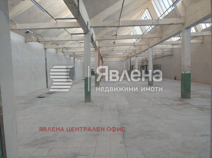 Дава под наем ПРОМ. ПОМЕЩЕНИЕ, гр. София, с. Световрачене, снимка 4 - Производствени сгради - 53687165