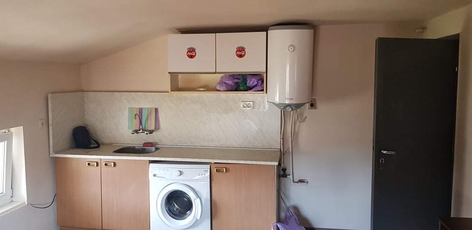 Дава под наем 1-СТАЕН, гр. Плевен, Широк център