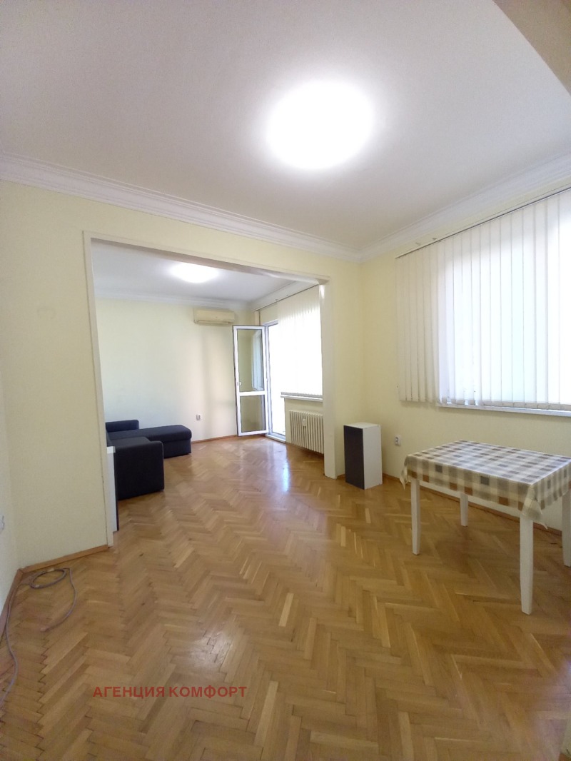 Do wynajęcia  2 sypialnie Sofia , Centar , 80 mkw | 81669534 - obraz [3]