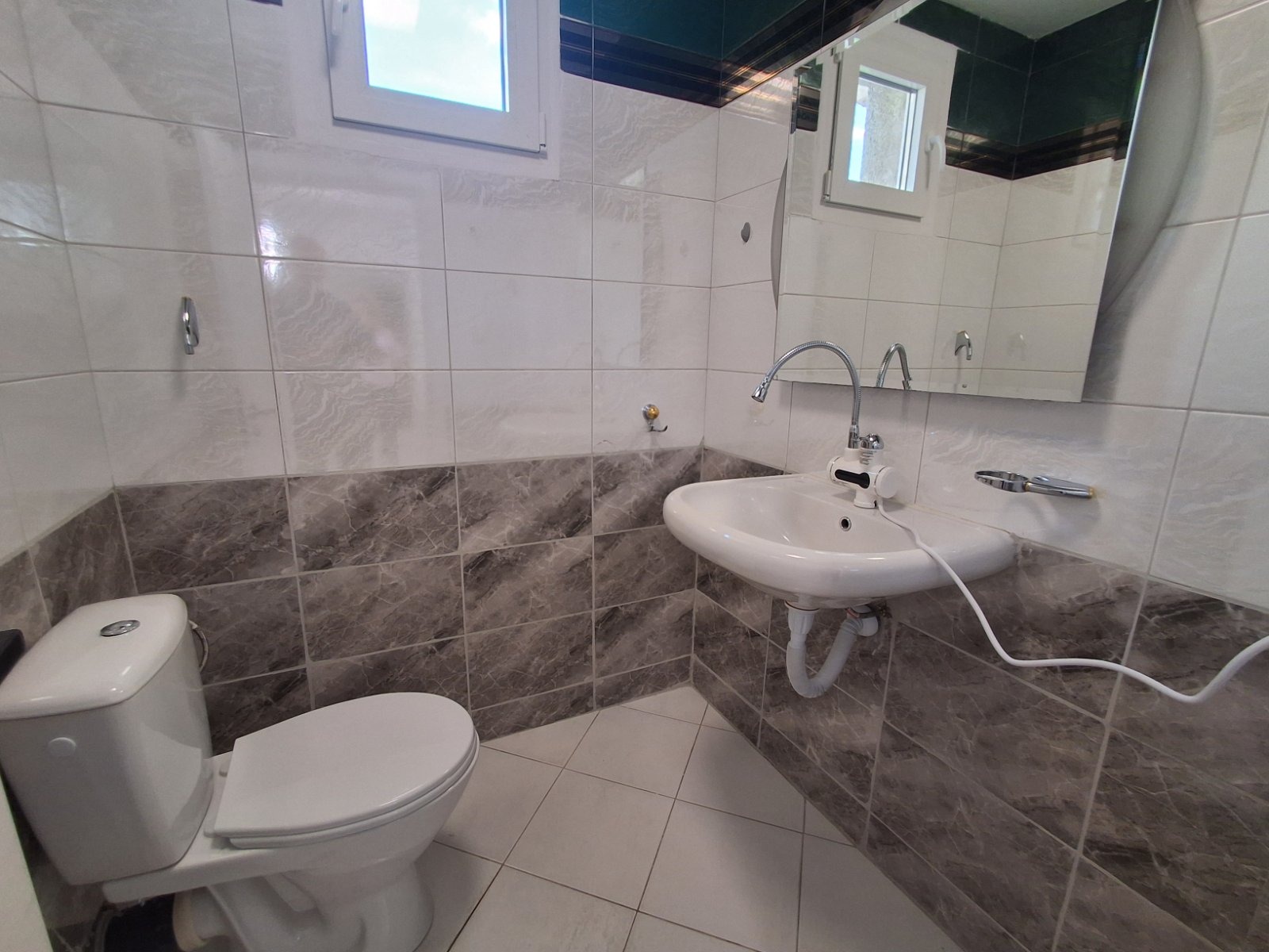 Дава под наем 3-СТАЕН, гр. София, Лозенец, снимка 17 - Апартаменти - 56300063