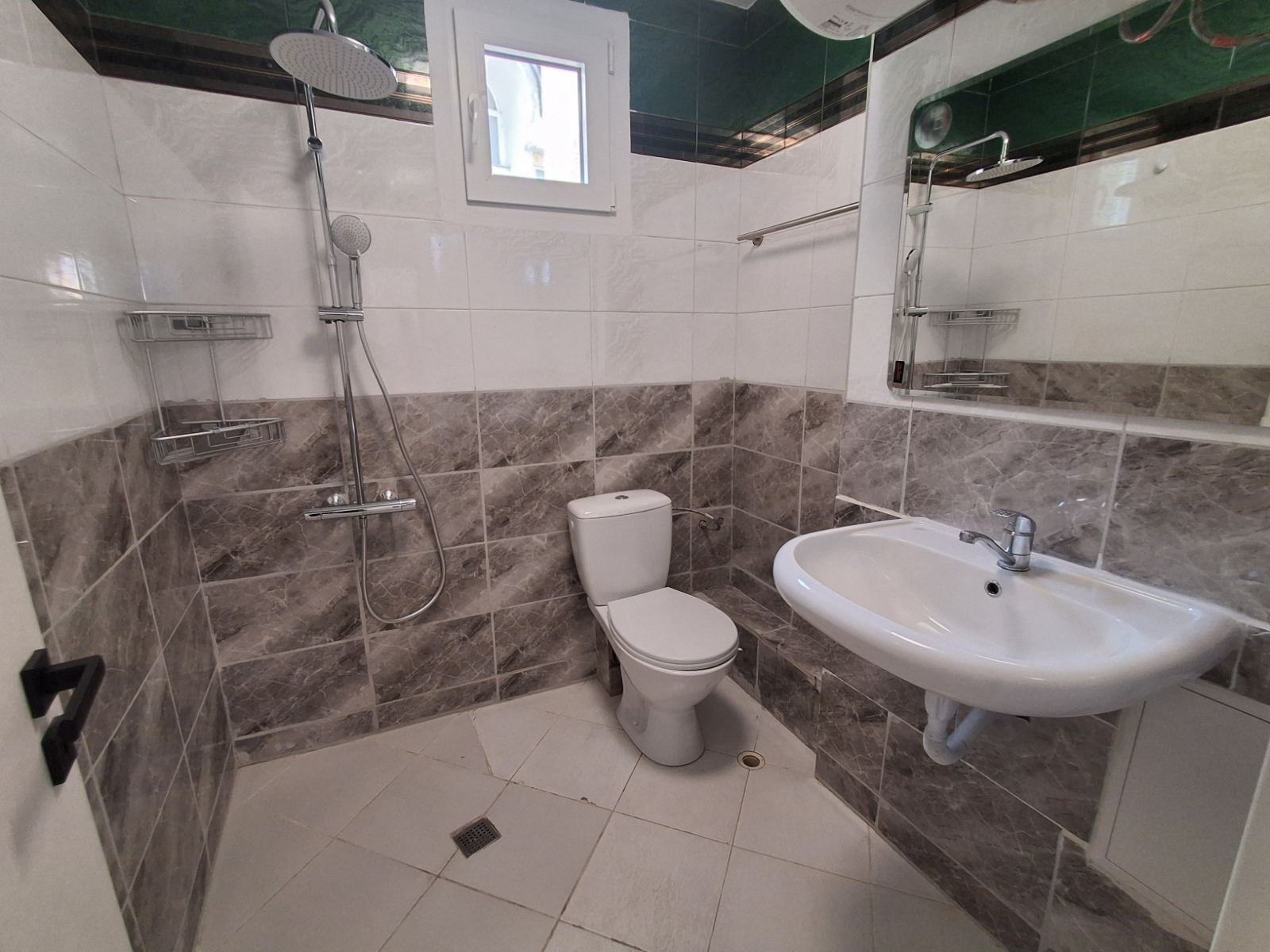 Дава под наем 3-СТАЕН, гр. София, Лозенец, снимка 16 - Апартаменти - 56300063