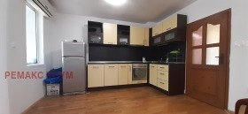 1 спаваћа соба Лјатно кино Тракија, Варна 9