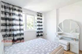 1 спаваћа соба Лјатно кино Тракија, Варна 4