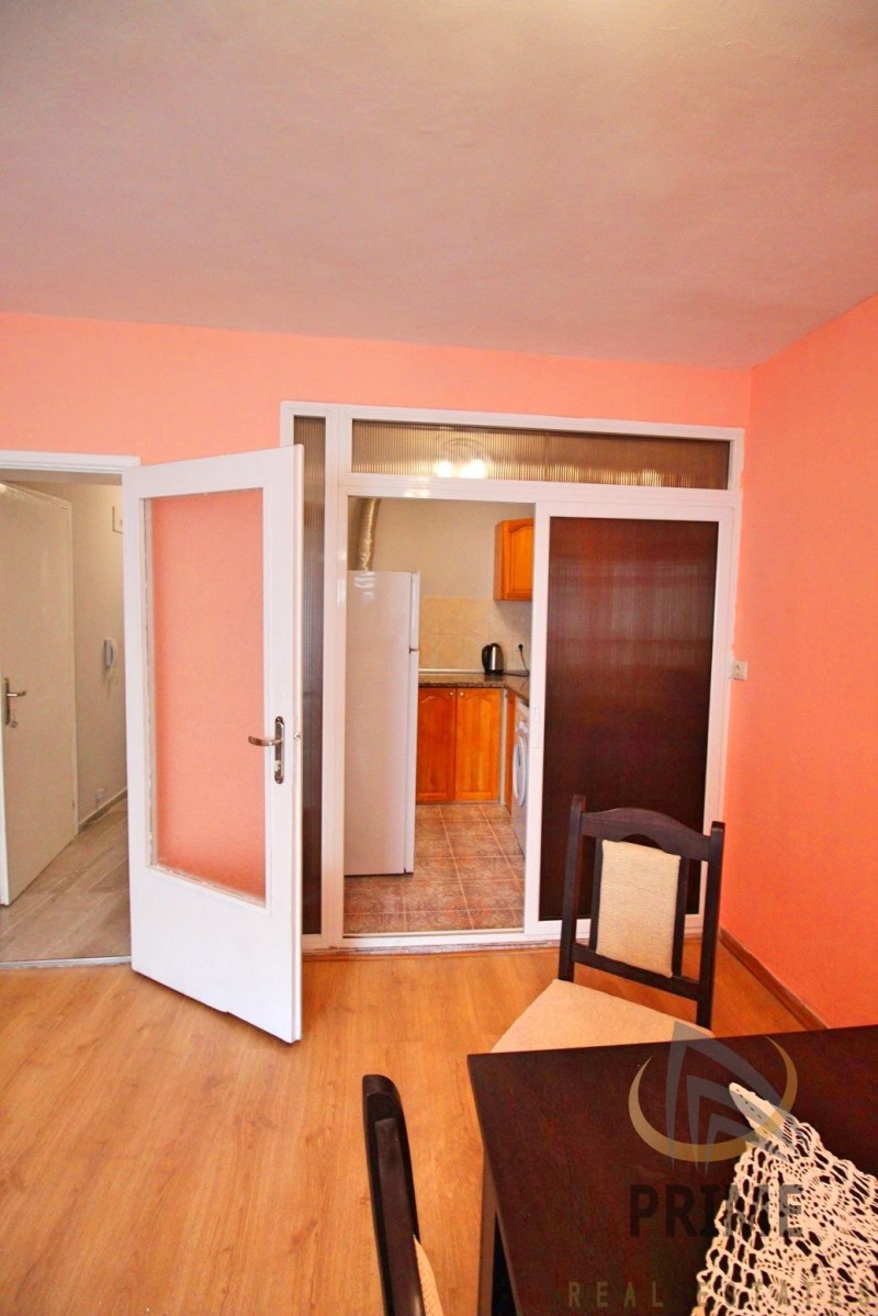 Do wynajęcia  1 sypialnia Burgas , Wazrażdane , 80 mkw | 97541908 - obraz [12]