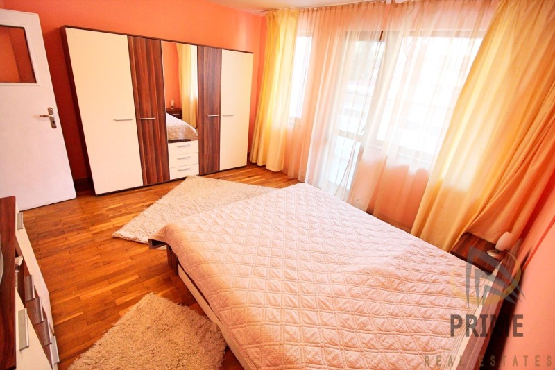 Do wynajęcia  1 sypialnia Burgas , Wazrażdane , 80 mkw | 97541908 - obraz [2]