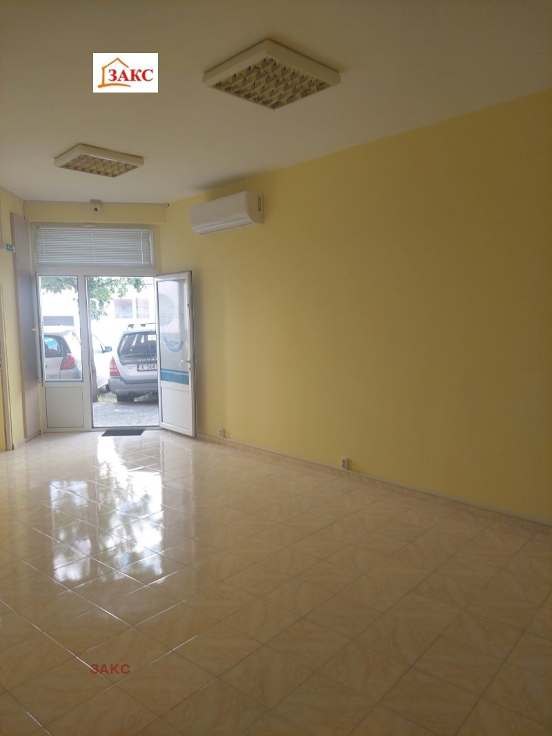 Дава под Наем ОФИС в град Кърджали, Възрожденци - 88 кв.м / 515 € » 1 007.25 лв., ЗАКС