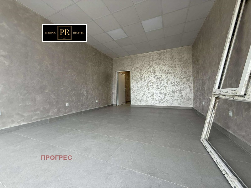 Издаје се  Канцеларија Пловдив , Гагарин , 40 м2 | 33882169 - слика [2]