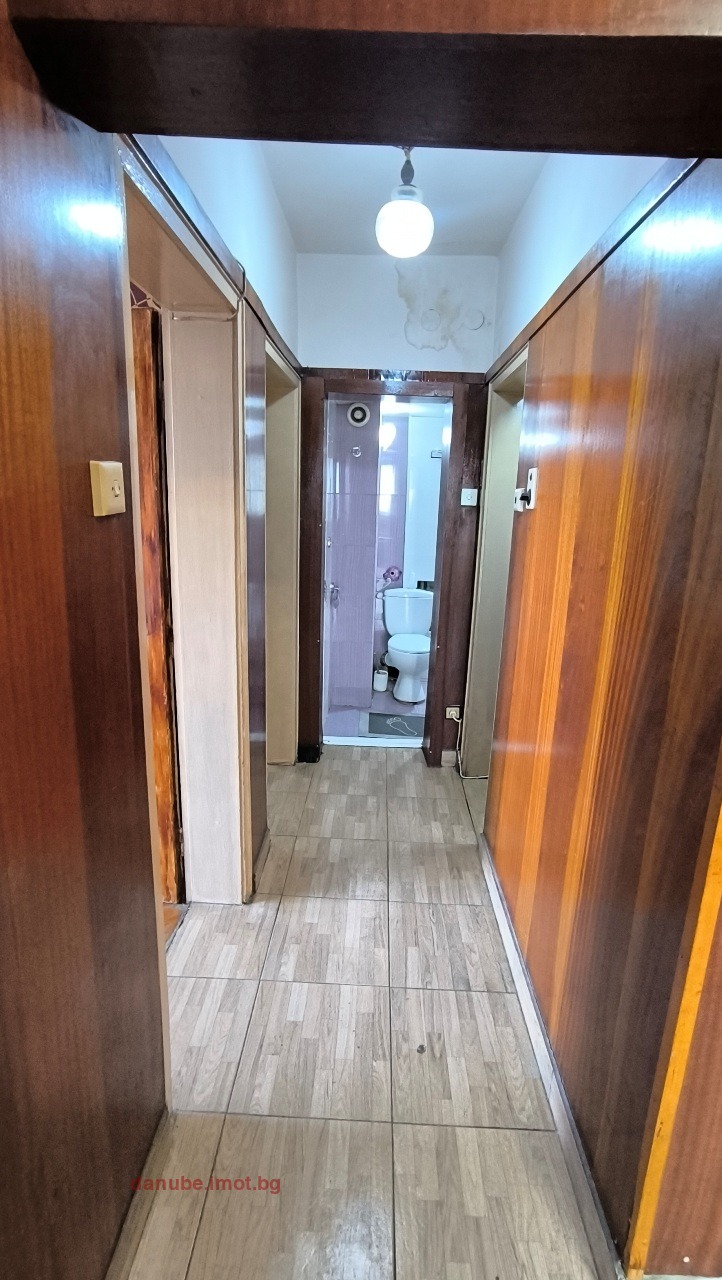 Дава под наем  2-стаен град Русе , Здравец , 75 кв.м | 36374165 - изображение [12]