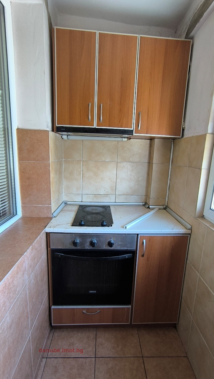 Дава под наем  2-стаен град Русе , Здравец , 75 кв.м | 36374165 - изображение [3]