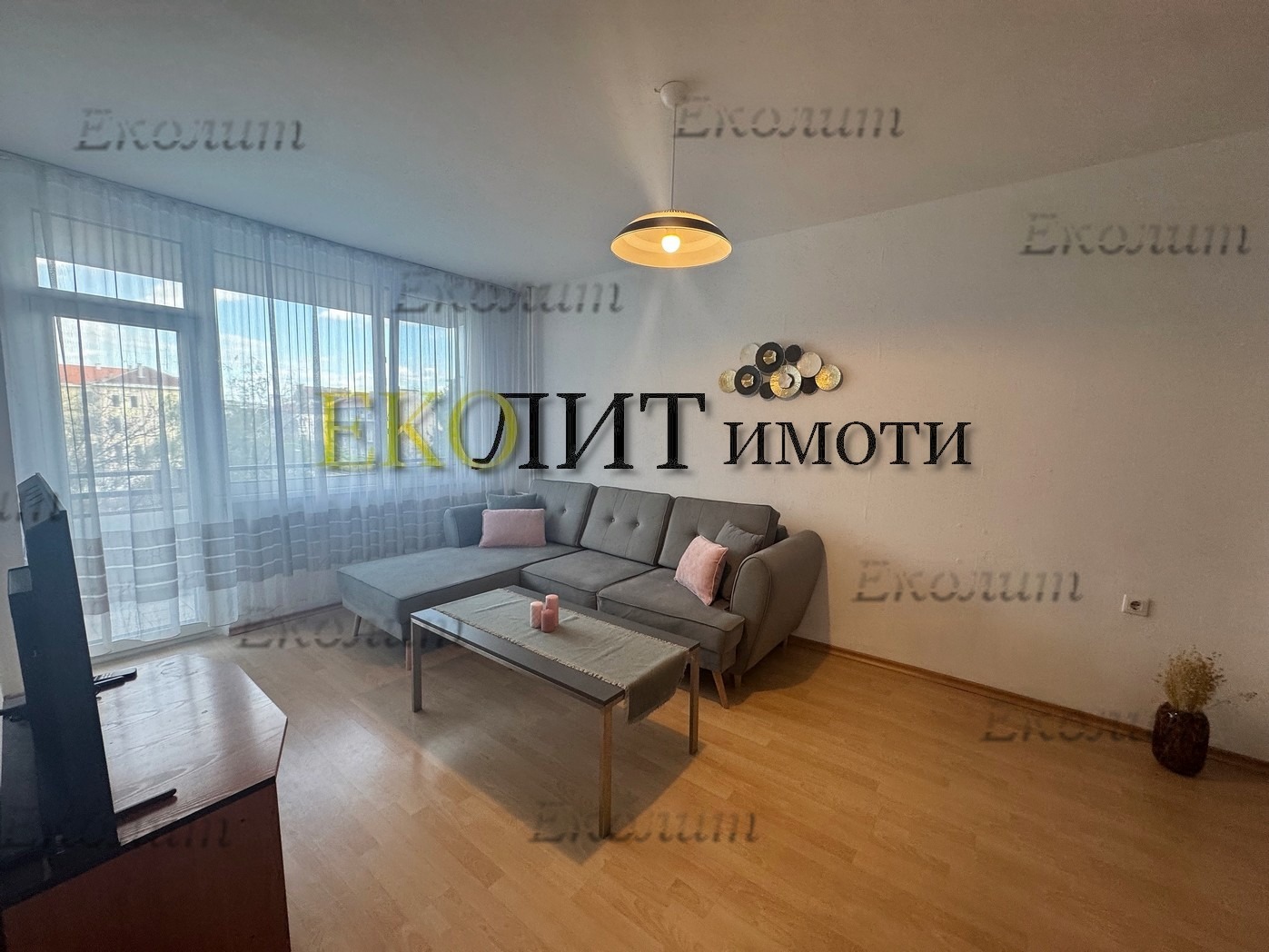 Дава под наем 3-СТАЕН, гр. София, Център, снимка 3 - Апартаменти - 54118871