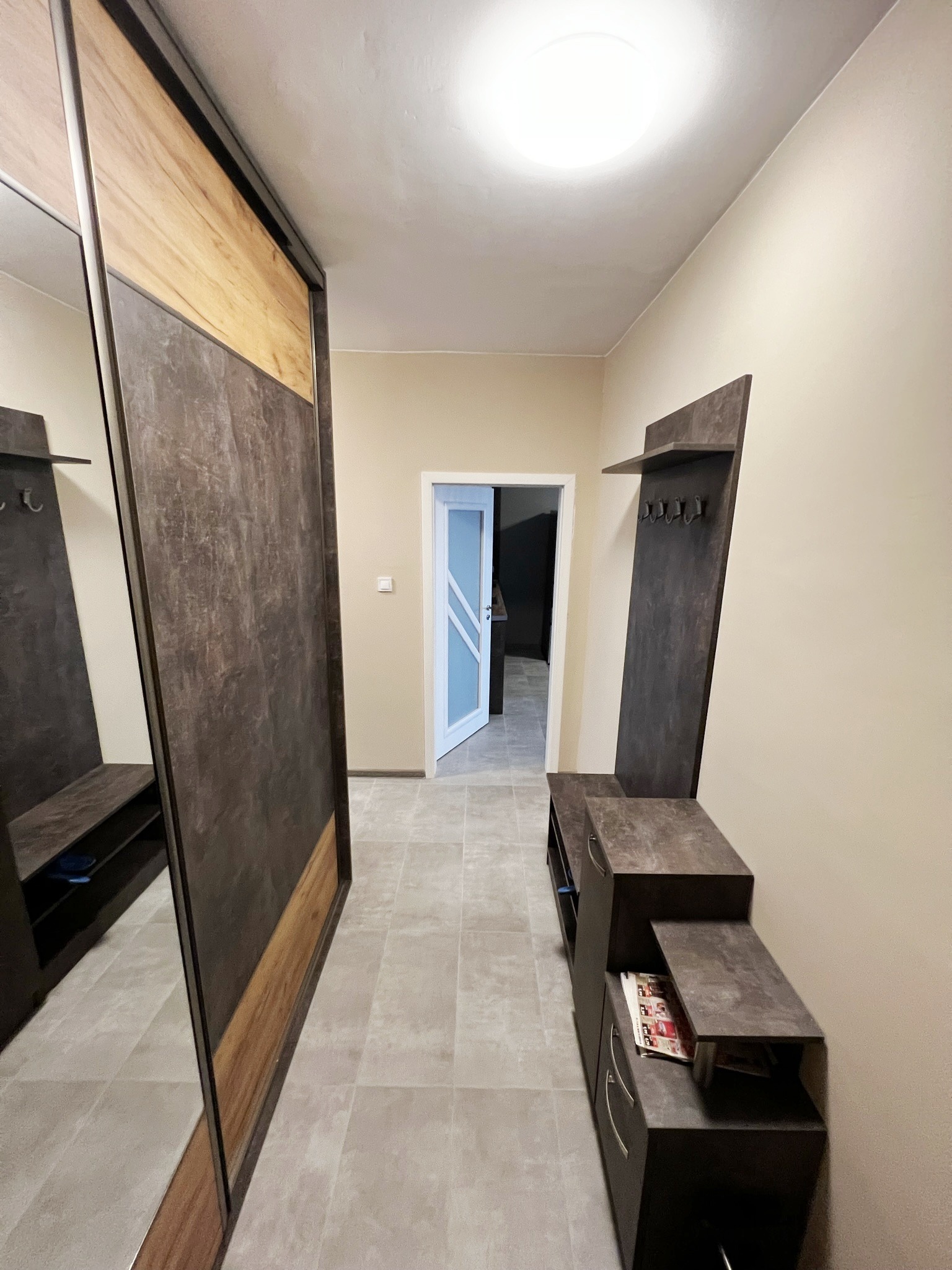 Дава под наем 3-СТАЕН, гр. София, Света Троица, снимка 16 - Апартаменти - 55608903