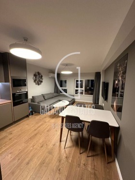 1 chambre Tsentar, Sofia