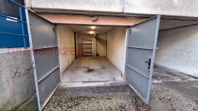 ГАРАЖ, ПАРКОМЯСТО, 18 m2