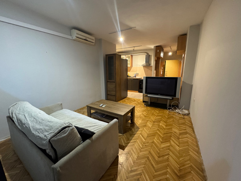 В аренду  Студия София , Изгрев , 45 кв.м | 95475938