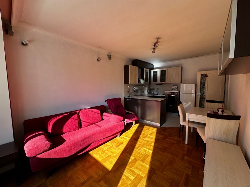 Дава под наем 3-СТАЕН, гр. София, Изток, снимка 2 - Апартаменти - 53097802