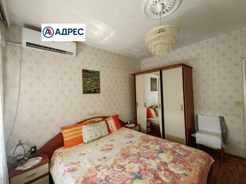 Дава под наем  4-стаен град Варна , ХЕИ , 98 кв.м | 97220819