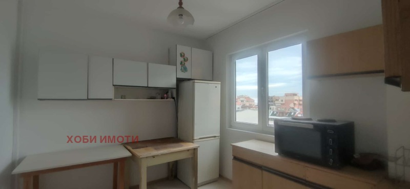 Дава под наем 4-СТАЕН, гр. Пловдив, Каменица 1, снимка 3 - Апартаменти - 52882511