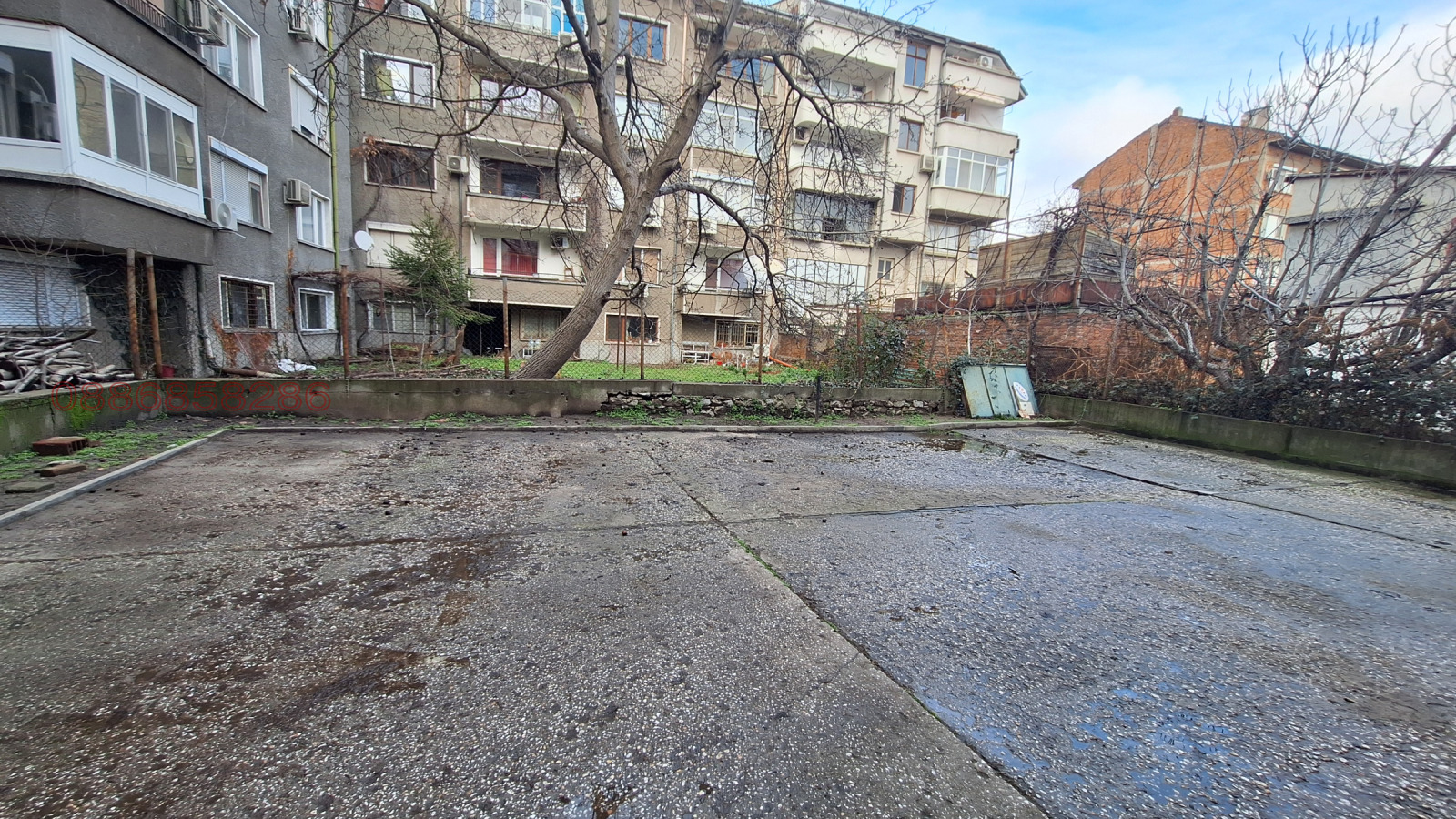 Дава под наем ГАРАЖ, ПАРКОМЯСТО, гр. Пловдив, Коматевски възел, снимка 4 - Гаражи и паркоместа - 53696704