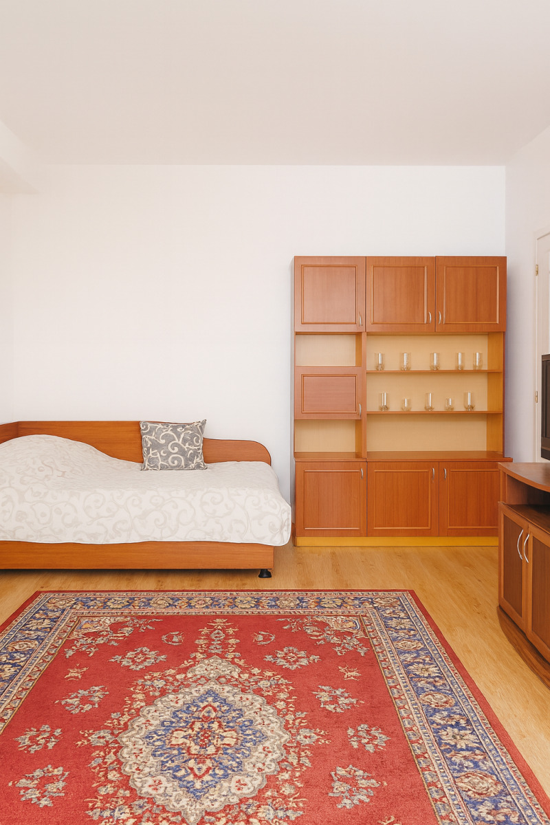 Kiadó  1 hálószoba Sofia , Vitosa , 75 négyzetméter | 84681293