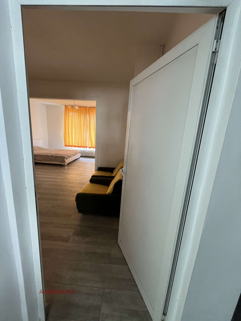 Te huur  1 slaapkamer Sofia , Tsentar , 62 m² | 68348930 - afbeelding [15]